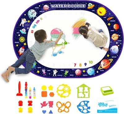 Doodle Doodle Mat met waterstift, 100 x 70 cm, penseel, model, stempelset, fotoboek, verjaardagscadeau voor kinderen, jongens en meisjes van 3 tot 6 jaar