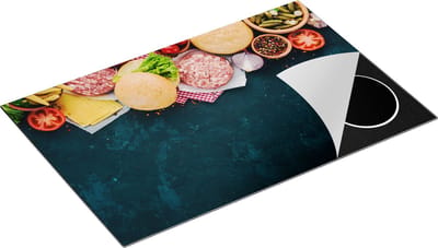 Chefcare Inductie Beschermer Hamburger Ingrediënten op een Marmeren Plaat - 80x50 cm - Afdekplaat Inductie - Kookplaat Beschermer - Inductie Mat