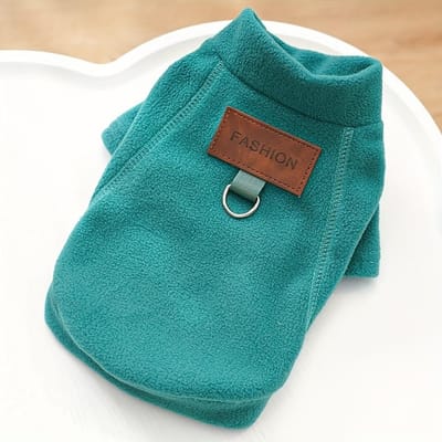 Sweat à capuche pour animaux de compagnie prêt pour la laisse, chic et confortable pour chiens et chats. Sweat-shirt chaud et coupe-vent avec attache pour laisse pour petites races. vert