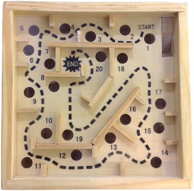 HOT Games houten labyrint spel klein - behendigheidsspel 12x12 cm.