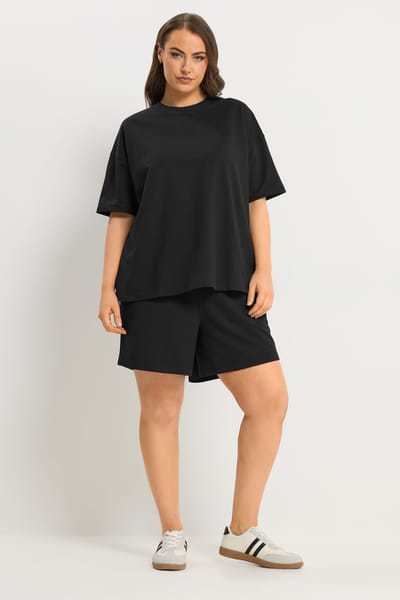 Yours Zwarte Sweat Tshirt En Short Set Size 42