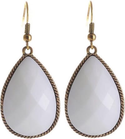 Behave - Oorhangers druppelvorm wit steen - retro boho festivalstijl