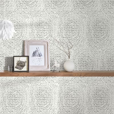 AS Creation - Vliesbehang - Alpha 333732 - grijs-wit barok plantpatroon - mat vlak