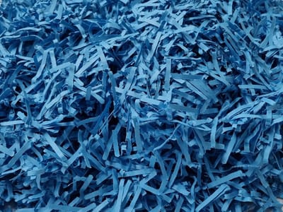 Papiersnippers | kleur Helblauw - No. 1774 / 1798 | Gekleurd vulmateriaal voor o.a. cadeauverpakkingen, cadeaumanden en brievenbusdoosjes | 1200 gram | decoratief opvulmateriaal