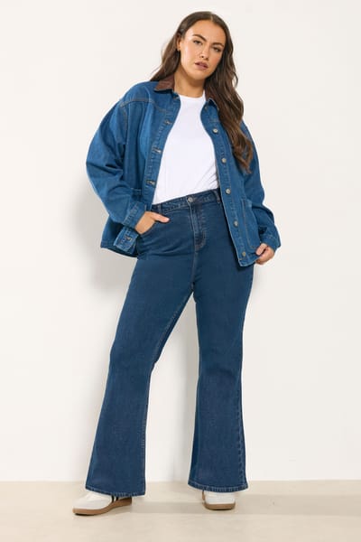 Yours Mediumblauwe Stretch Jeans Met Uitlopende Pijpen Size 42