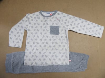 Noukie's - Pyjama in velour - Grijst met nouky beer - 4 jaar 104