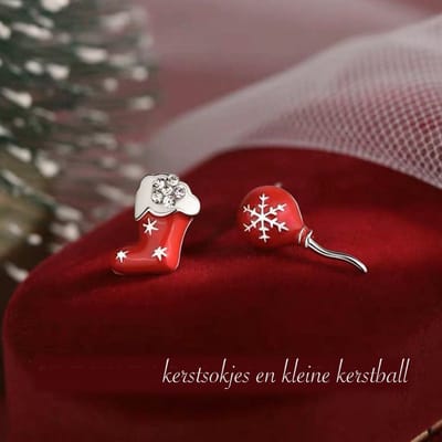 dames oorknoppen met kerstsokjes en kleine kerstballen-rood oorknoppen-15mm-7mm-kerste cadeau- zilver 925