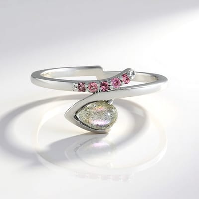 Cavill - 925 Sterling Zilver Ring - Roze Labradoriet 0,449 ct & Toermalijn 0,084 ct - Peervorm Cabochon - Elegante Damesring