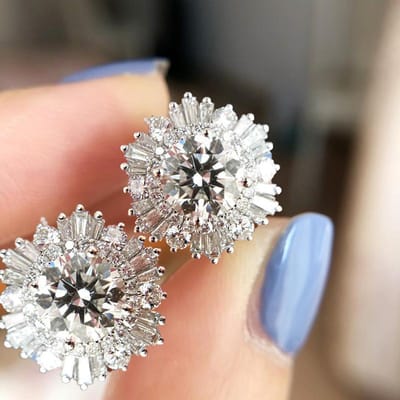 Huitan Prachtige Dames Oorbellen Stud Volledig Zirkonia Schitterende Bruiloft Accessoires Hoge Kwaliteit Oorpiercing Oorbellen Sieraden black