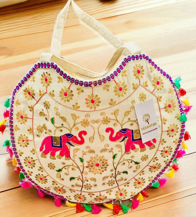 Schoudertas - Vedantan - Damestas - 35 x 40 cm - Katoen - kleurrijk borduurwerk - picknicktas - Leuke Strandtas - Klein - Schattige - Vrolijke print - Twee handvaten