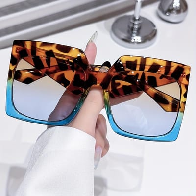 Polycarbonaat Unisex Oversized Vierkant Ontwerp Zonnebril Gegradueerde PC Lens Mode Y2K Bijzondere Decoratieve Bril met Metalen Scharnier