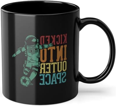 Koffiekop Voetbal - Mok Keeper - Ochtendkoffie Genieten - Dubbelzijdig Bedrukt - 330 ml - Zwart
