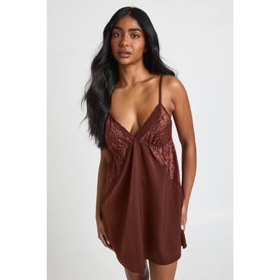 boohoo Dames Satijnen Nachthemd Met Bloemenkantendetail | Chocolate | Maat: 6