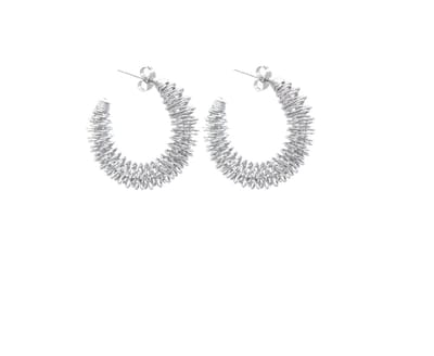 Oorbellen - oorringen - sieraad - oorsieraad - accessoire - zilverkleurig - hip - trendy - tijdloos - chique - feest - cadeau - dames - vrouwen