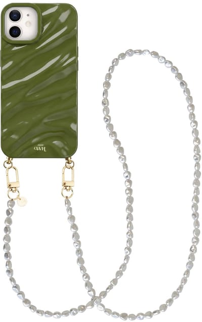 xoxo Wildhearts Glaze Cord Case Groen - Geschikt voor iPhone 12 - Pearlfection - Lang koord - Glimmend siliconen telefoonhoesje met plooien - Dream hoesje met koord - Parelketting - Telefoonkoord