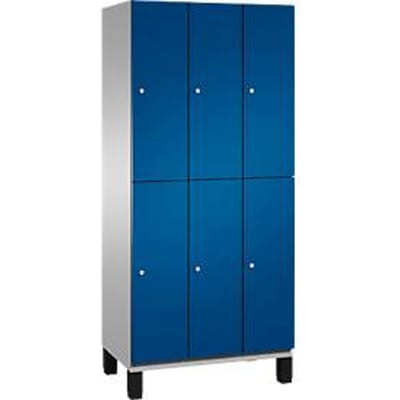 C+P Double-tier locker Cambio, 3 vakken, 6 legborden, op poten, B 900 x D 525 x H 1980 mm, blank aluminium/ gentiaanblauw