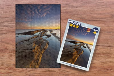 Puzzel Foto bij zee met zonsondergang over de rotsen op de Fife-kust in Schotland - Legpuzzel - Puzzel 1000 stukjes volwassenen