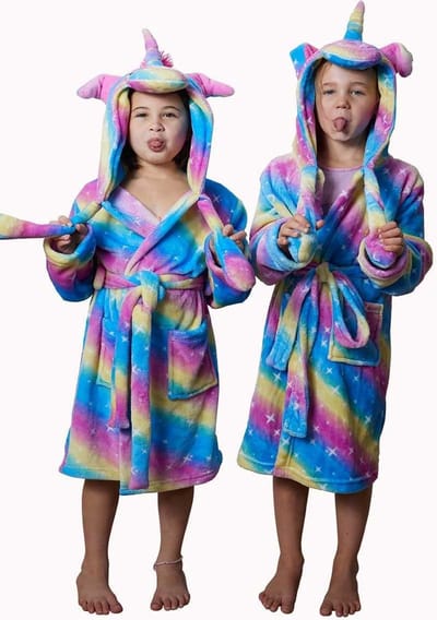 Unicorn kinderbadjas – Badjas kind unicorn – Kinderbadjas regenboog kleuren – Meisjes badjas met oortjes – Kinderbadjas meiden – Kinderbadjas meisjes – Fleece kinderbadjas vrolijke kleuren – Kinderbadjas capuchon – XS = 98/104