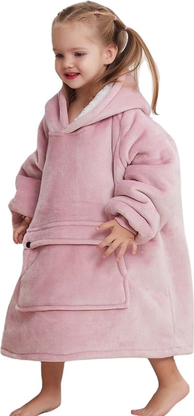 Hoodie deken kind - Fleece kinder poncho - plaid met mouwen en capuchon voor kinderen - oversized hoodie kind - hoodie plaid voor kinderen - fleece deken met mouwen – hoodie blanket - TV deken – zacht & warm - maat 116 t/m 134 - lotus pink