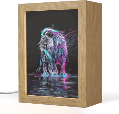 Nachtlampje 15x20 cm - Kinder lampje - Leeuw - Kleuren - Zwart - Dieren - Tafellamp kinderkamer - Slaapkamer lamp - Bedlamp kinderen - Kinderlampje stopcontact - Wandlamp babykamer - Nachtlampjes