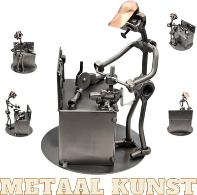 Slotenmaker-metaal beeld-metaal kunst-uniek-het best cadeau-sinterklas gift-kerst-geschenk