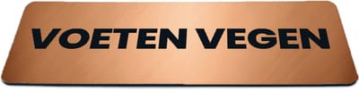 Deurbordje Brons/Koper-look met tekst voeten vegen - Formaat 150 x 50 mm x 1,6 mm - Zelfklevend | Luxe uitstraling | Geborstelde Koper/Brons toplaag | Gratis Verzending | Decoporta