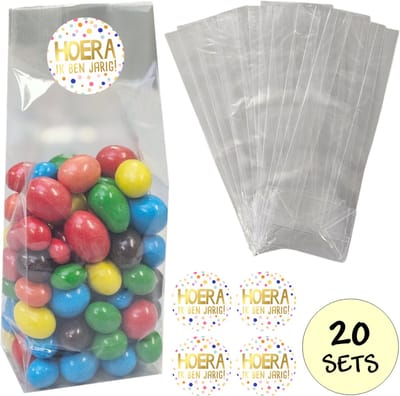20x Uitdeelzakjes Met Sluitstickers - 20 Stickers & 20 Zakjes - Blokbodemzakjes - Cellofaanzakjes - Traktatie Blokbodem Zakjes - 80 x 50 x 250mm - 20 Sets - Hoera Ik Ben Jarig
