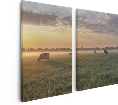 Artaza Canvas Schilderij Tweeluik Koeien In De Wei Tijdens Zonsopkomst  - 80x60 - Foto Op Canvas - Canvas Print