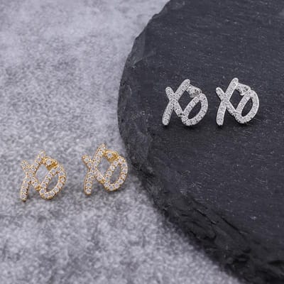 Boucles d'oreilles en Zircon Lettre Cuivre Hip Hop pour Hommes et Femmes Chant gray