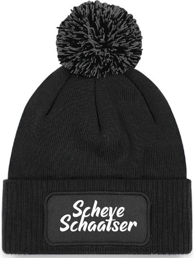 Schaatsmuts zwart met pompoen - Scheve schaatser - soBAD. | Wintersport | Après ski outfit Warme Muts voor Volwassenen | Heren en Dames Beanie | Schaatsen | Wintermuts