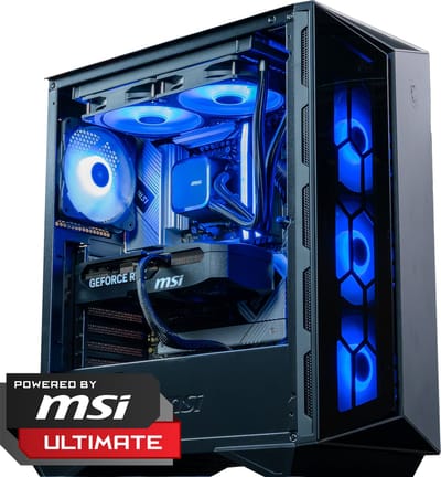FlowUP x Powered By MSI - Don Kaaklijn - De Enge Game Gaming PC 2 - AMD Ryzen 5 7500X3D - RTX 5070 - 32GB DDR5 - 1 TB SSD - Waterkoeling
