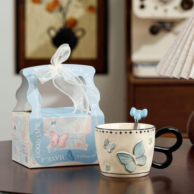 Mug Luxe Léger Haut de Gamme Style de Conception de Niche Tasse Papillon Cœur de Fille Souvenir Tasse à Eau Tasse en Céramique Ménagère 400ML