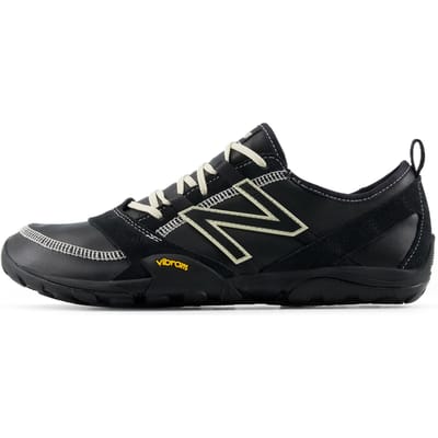 New Balance MT10O Casual Schoenen Unisex Zwart Overweeg 0,5 Maat Groter 44 black