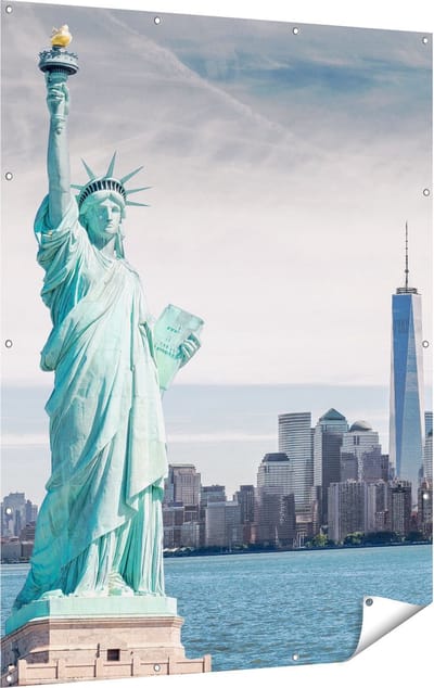 Gards Tuinposter Vrijheidsbeeld in New York - 120x160 cm - Tuindoek - Tuindecoratie - Wanddecoratie buiten - Tuinschilderij