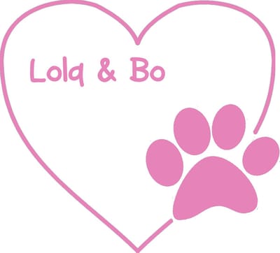 Hart met hondenpootje - met naam - gepersonaliseerd - licht roze - autosticker - 14 x 16 cm