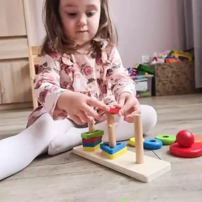 Houten Stapel Vormenpuzzel - Houten vormen en kleuren sorteren - Spelen en Leren - Speelgoed voor ontwikkeling en vorming - Educatief speelgoed - Geweldig cadeau voor peuters en kleuters - Montessori speelgoed- Muziekland- Verjaardagscadeautje