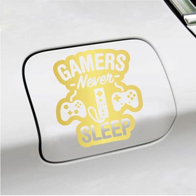 Bumpersticker - Gamers Never Sleep - 12,4 X 11,4 - Goud