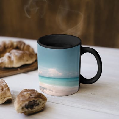 Magische Mok - Foto op Warmte Mokken - Koffiemok - Palmboom - Schommel - Strand - Lucht - Magic Mok - Beker - 350 ML - Theemok