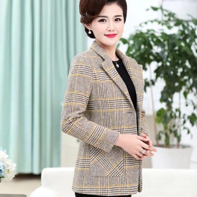 Lente en Herfst Kleding voor Vrouwen van Middelbare en Oudere Leeftijd Grote Maat Dunne Temperament Wollen Jas Alles-match Kort Westerse Stijl Moederkleding XL goud