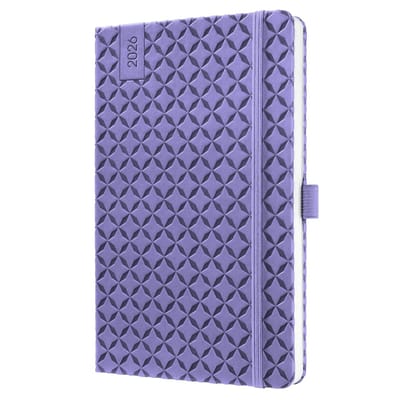 Dailygoods- Wochenkalender 2026 - A5 - Hardcover - Paars - 2 pagina's per week - Informatie- en planningspagina's - Agenda