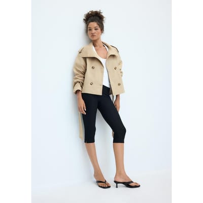 Stradivarius Trenchcoat met opstaande kraag en riem  Beige XS