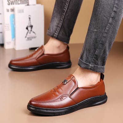Nieuwe Lente Heren Business Casual Schoenen Formele Kleding Ademende Leren Schoenen Trendy Mode Alles-match Tide Schoenen Instappers Herenschoenen 44