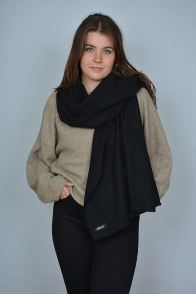 LILLA - Wintersjaal dames - zwart - super zacht en lichtgewicht