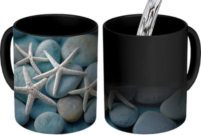 Magische Mok - Foto op Warmte Mokken - Koffiemok - Zeesterren - Stenen - Wit - Magic Mok - Beker - 350 ML - Theemok