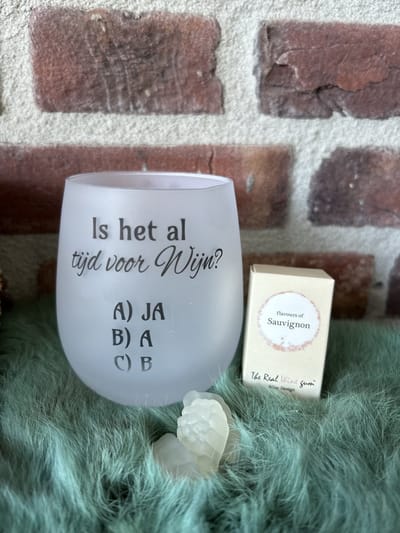 Creaties van Hier - Cadeaupakket Wijnglas Al tijd voor wijn + mini gift package Sauvignon - Glas