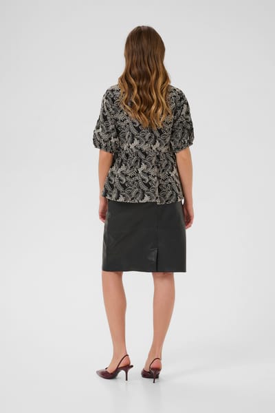 Blouse met korte mouwen CUtaylar Relaxed fit black offwhite