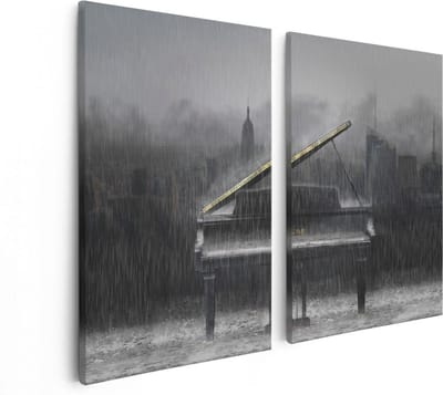Artaza Canvas Schilderij Tweeluik Piano in de Regen voor een Stad - 80x60 - Foto Op Canvas - Canvas Print