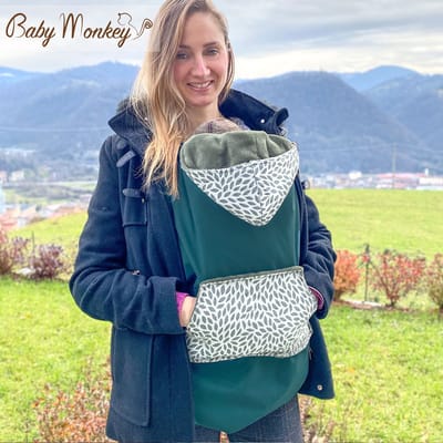 BabyMonkey® draagcover | Geschikt voor alle type draagzak of draagdoek | bescherming tegen regen en wind | met zak en capuchon | 100% Made in Italy | Groen/Willow