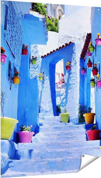 Gards Tuinposter Blauwe Huizen met Bloempotten in Chefchaouen, Marokko - 100x150 cm - Tuindoek - Tuindecoratie - Wanddecoratie buiten - Tuinschilderij