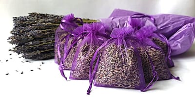 Bonheur de Provence - lavendel gedroogd - Boeket en 10 geurzakjes - kadopakket